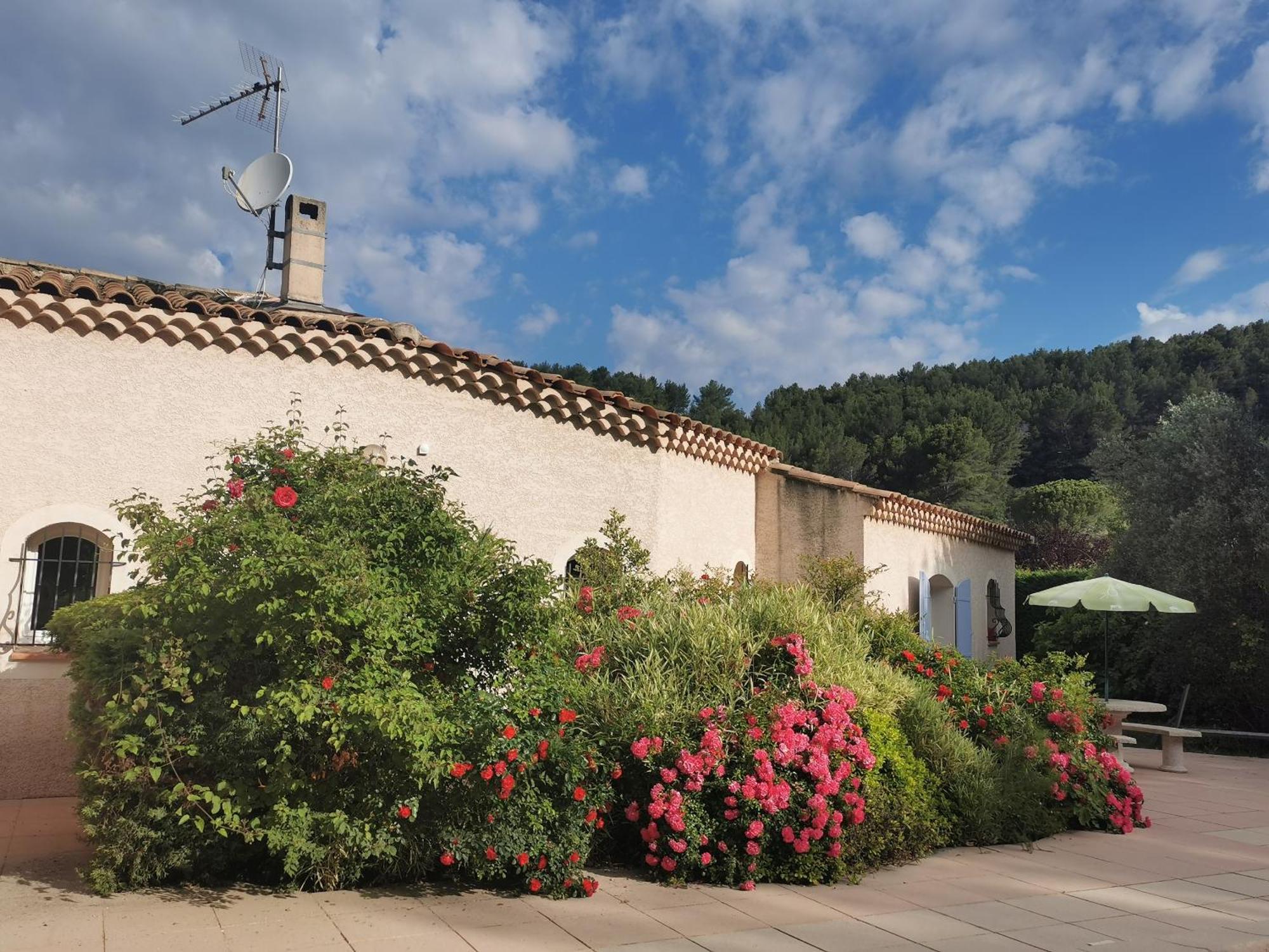 Le Loriot Villa Auriol Exteriör bild